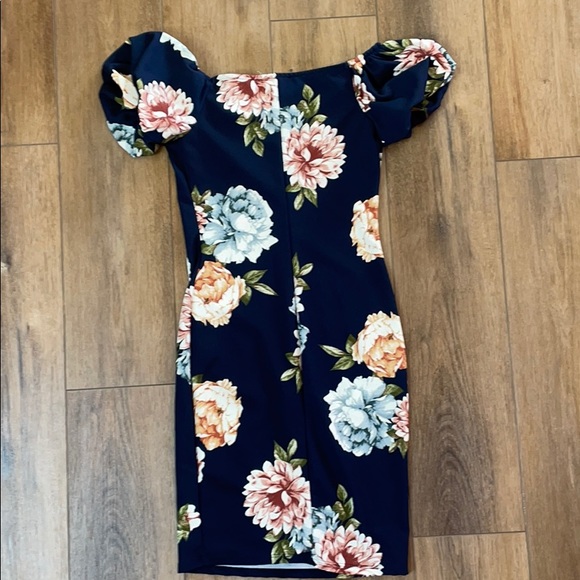 Off the shoulder floral summer dress - Picture 5 of 7